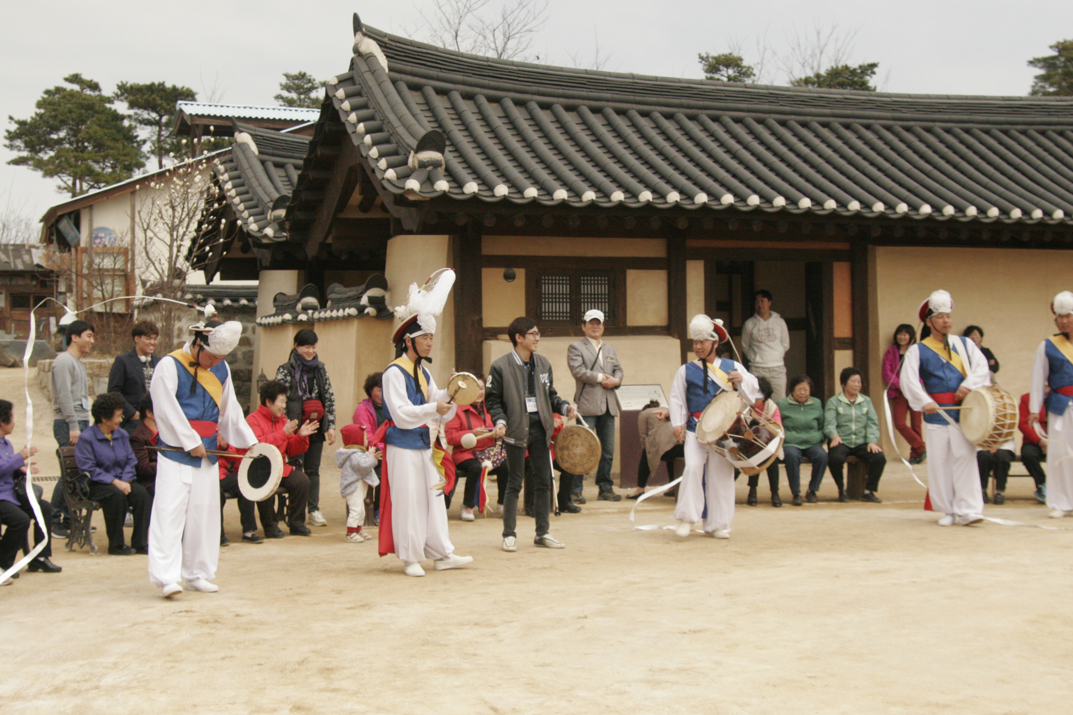 2013년도 학부 건축답사 - 속초시립박물관 게시글의 6 번째 이미지