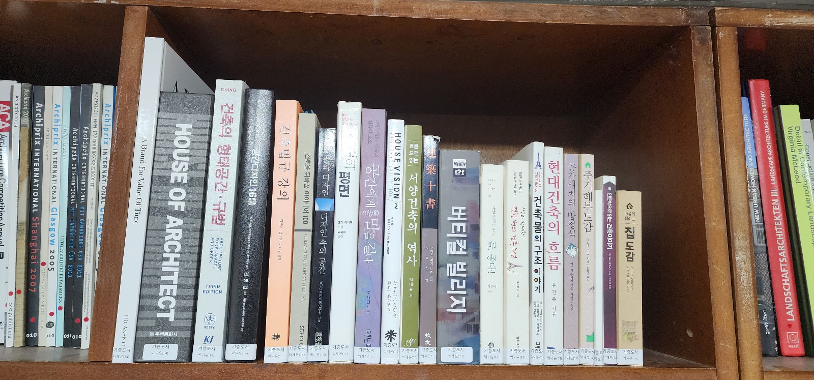 도서기증(박재윤 14) 게시글의 1 번째 이미지