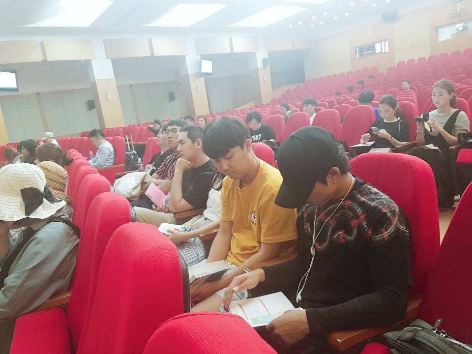 2018년도 해외취업박람회 견학 게시글의 2 번째 이미지