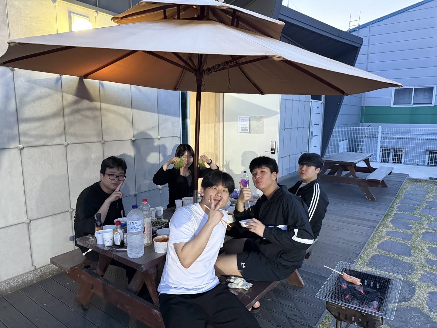 2025학년도 금융경제학과 학과 MT 게시글의 6 번째 이미지
