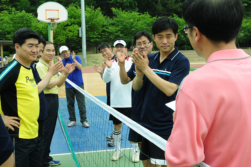 80-89 신학대학 동문 체육대회(2012) 게시글의 2 번째 이미지