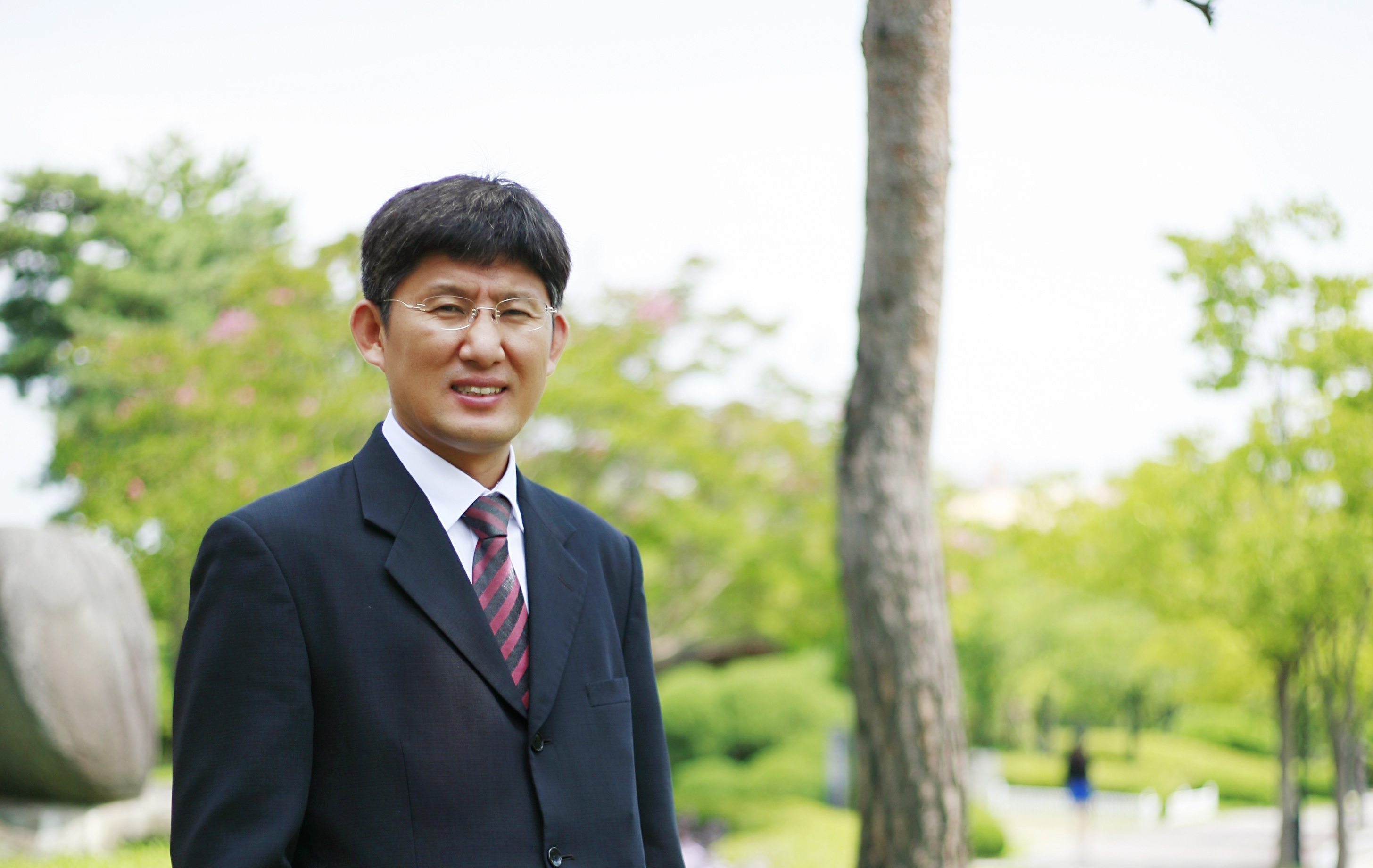 신학대학장 유장환 사진