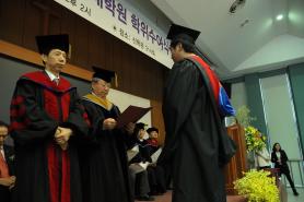 2012학년도신대원 학위수여식 이미지