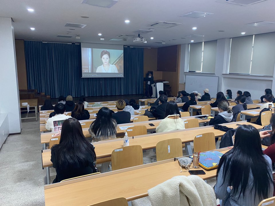 초청강연회 (KBS 영상그래픽부 차장 최민영 강사) 게시글의 2 번째 이미지